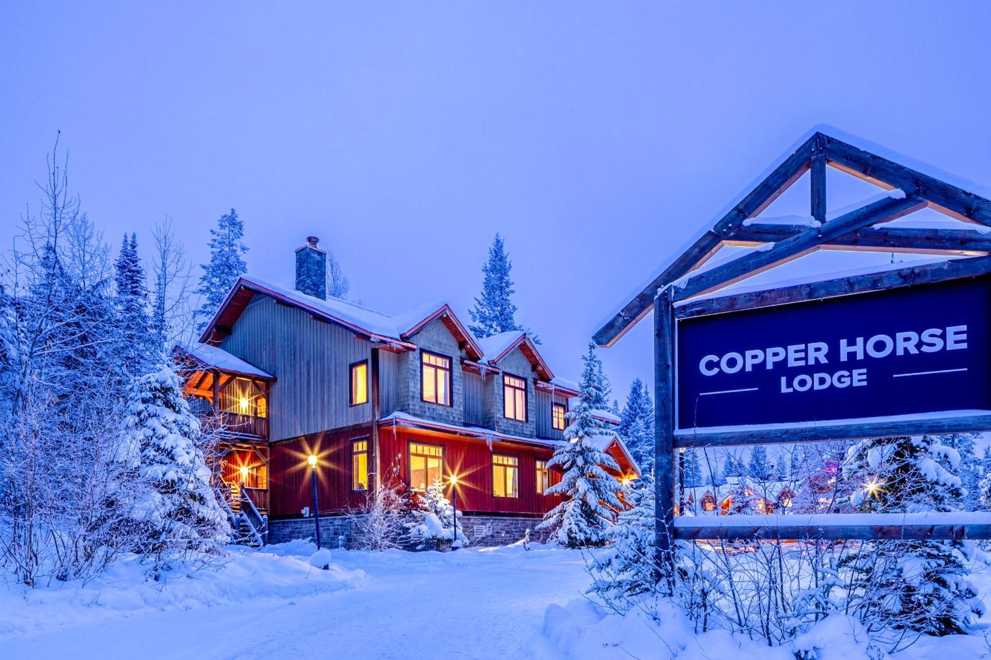 Copper Horse Lodge โกลเดน ภายนอก รูปภาพ