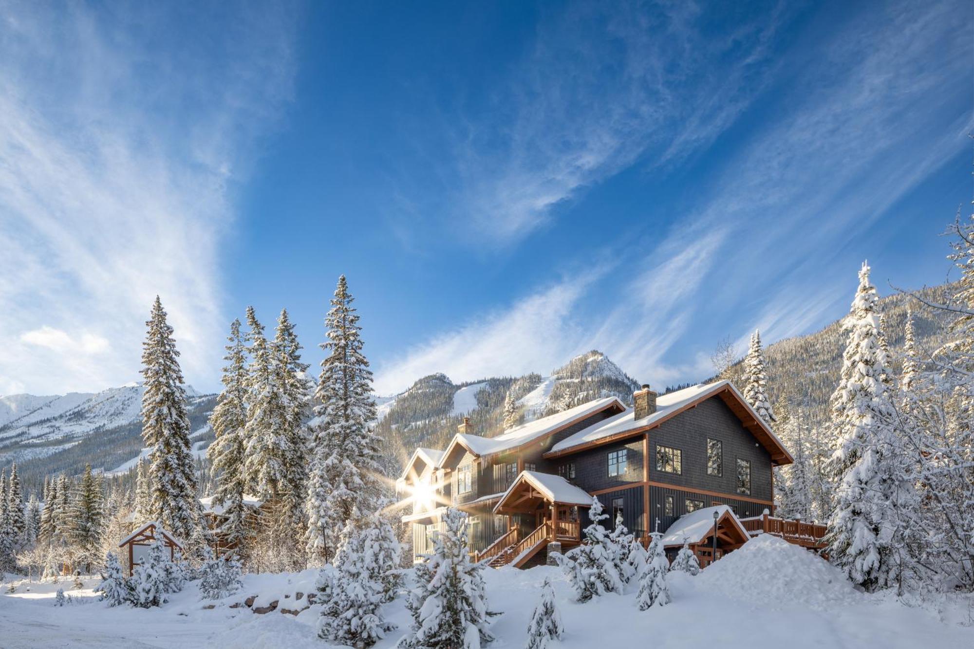 Copper Horse Lodge โกลเดน ภายนอก รูปภาพ