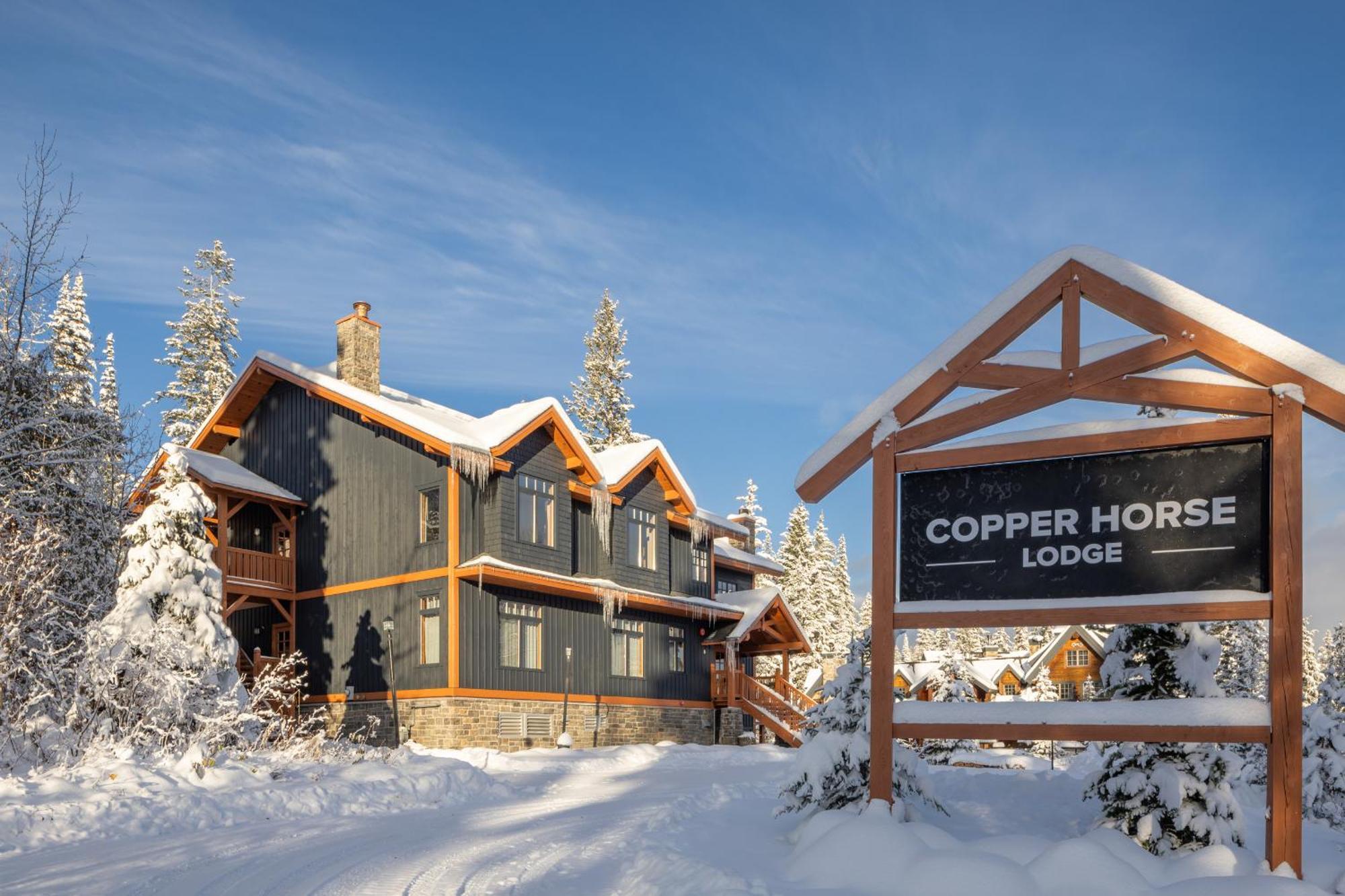 Copper Horse Lodge โกลเดน ภายนอก รูปภาพ